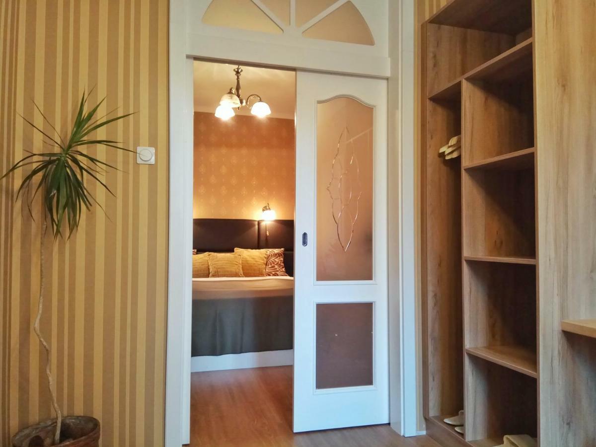 Károlyi Panzió Hotel Eger Kültér fotó